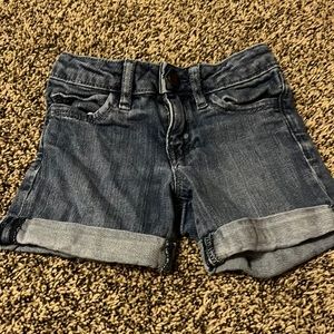Gap adjustable waist shorts